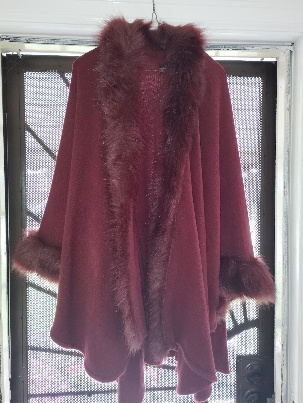 Women's Faux Fur Trim Burgundy Cape Sweater - Picture 3 of 5